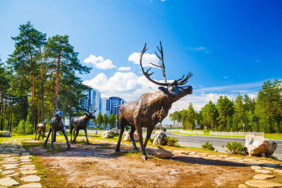 Скульптурная композиция «Навстречу солнцу»